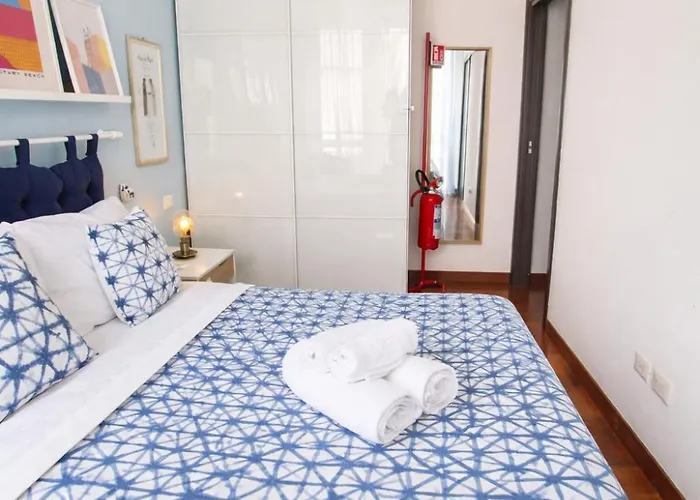 شقة Blue Retreat Modern Near M4